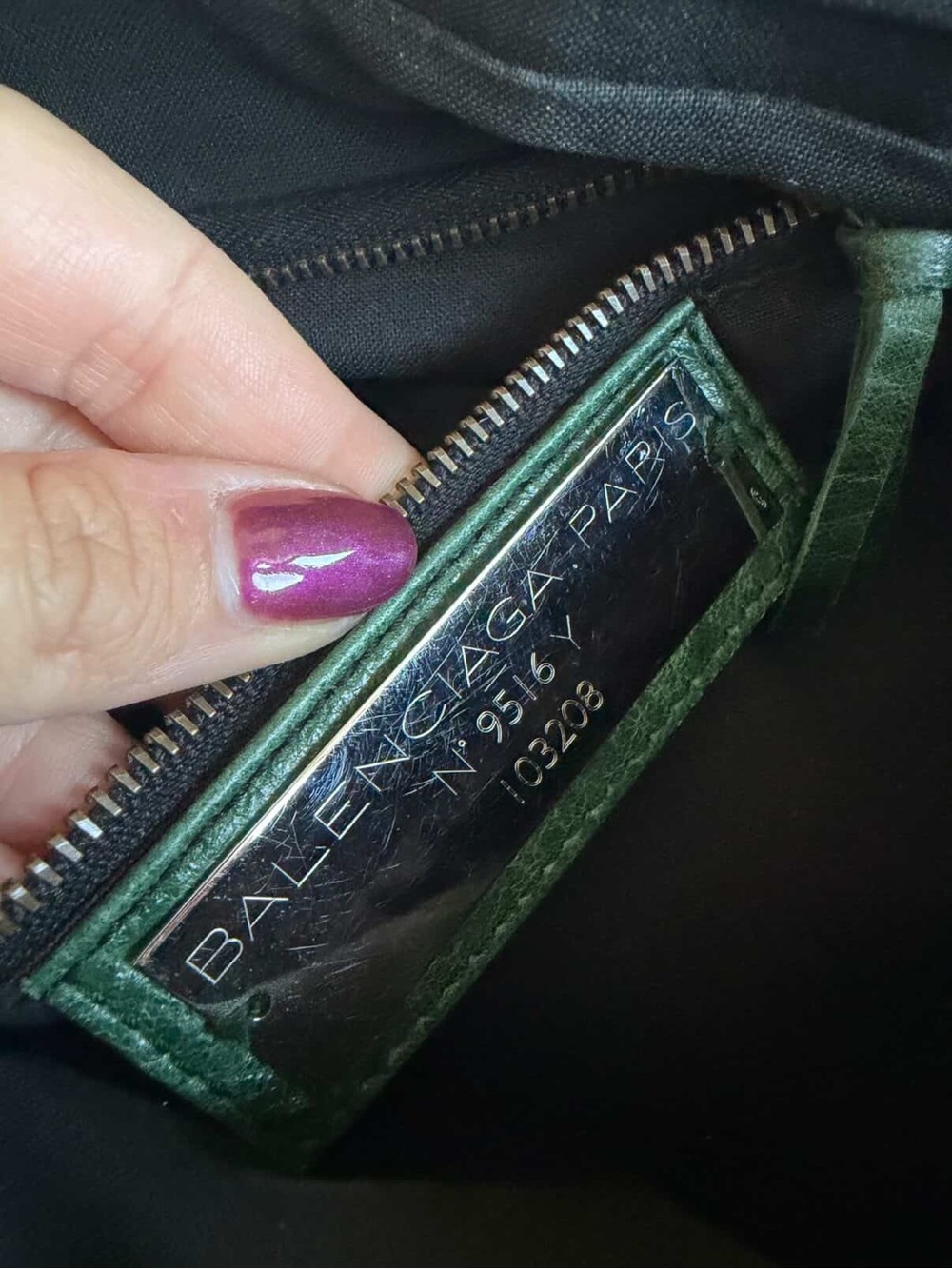 Balenciaga Green Leather Shoulder Bag with Tassel - Picture 6 of 7